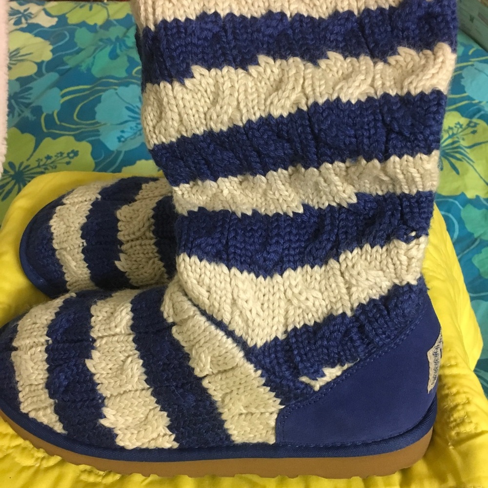 Knit uggs - Picture 2 of 6
